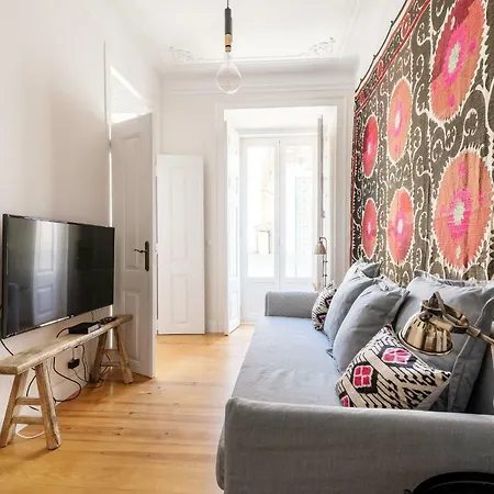 Charming In The Heart Of Barrio Alto Apartment